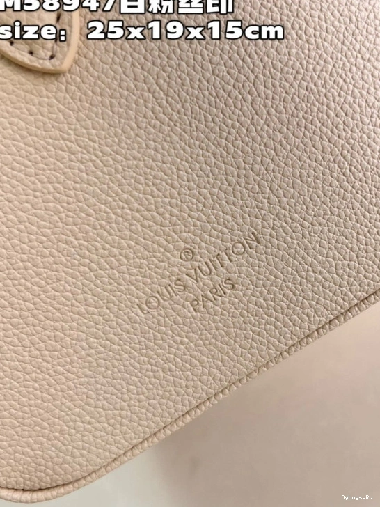 25 LOUIS VUITTON SPEEDY BANDOULIÈRE 0511